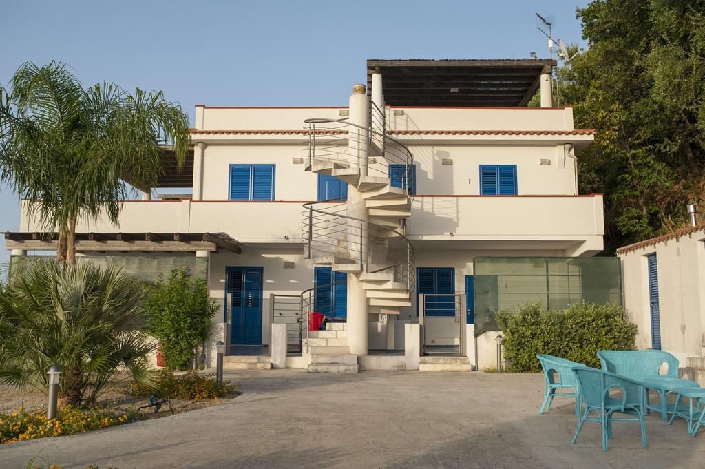 Magico Appartamenti Scafa - Marina Capo D'Orlando Capo dʼOrlando Exterior foto